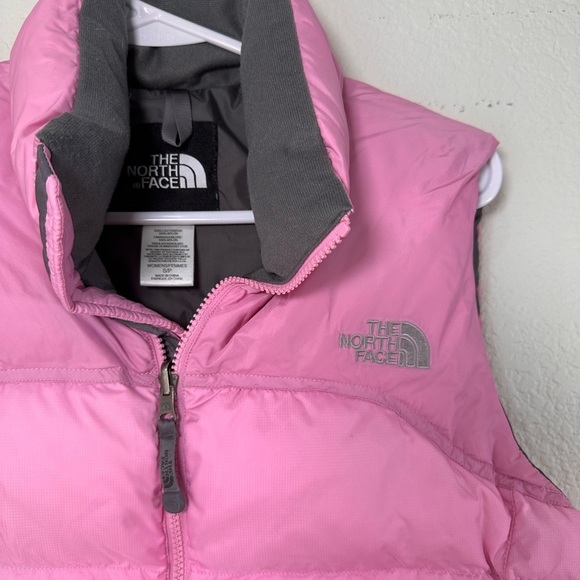 The North Face 700 Puffer Vest - Pink & Grey Women's S/P - Picture 2 of 7